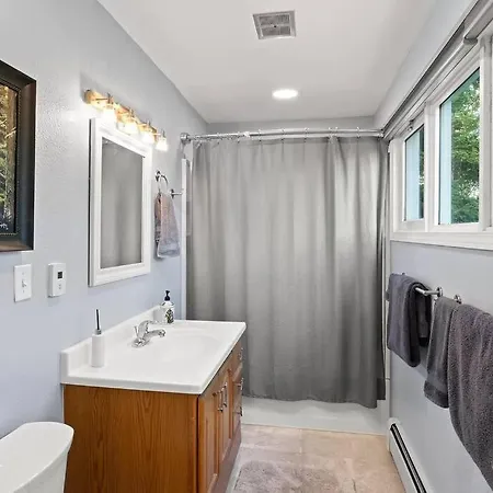 Cozy Anchorage Retreat 7 Mins From Airport Villa Exterior photo