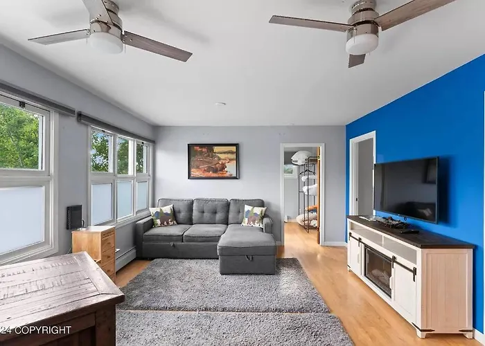 Cozy Anchorage Retreat 7 Mins From Airport